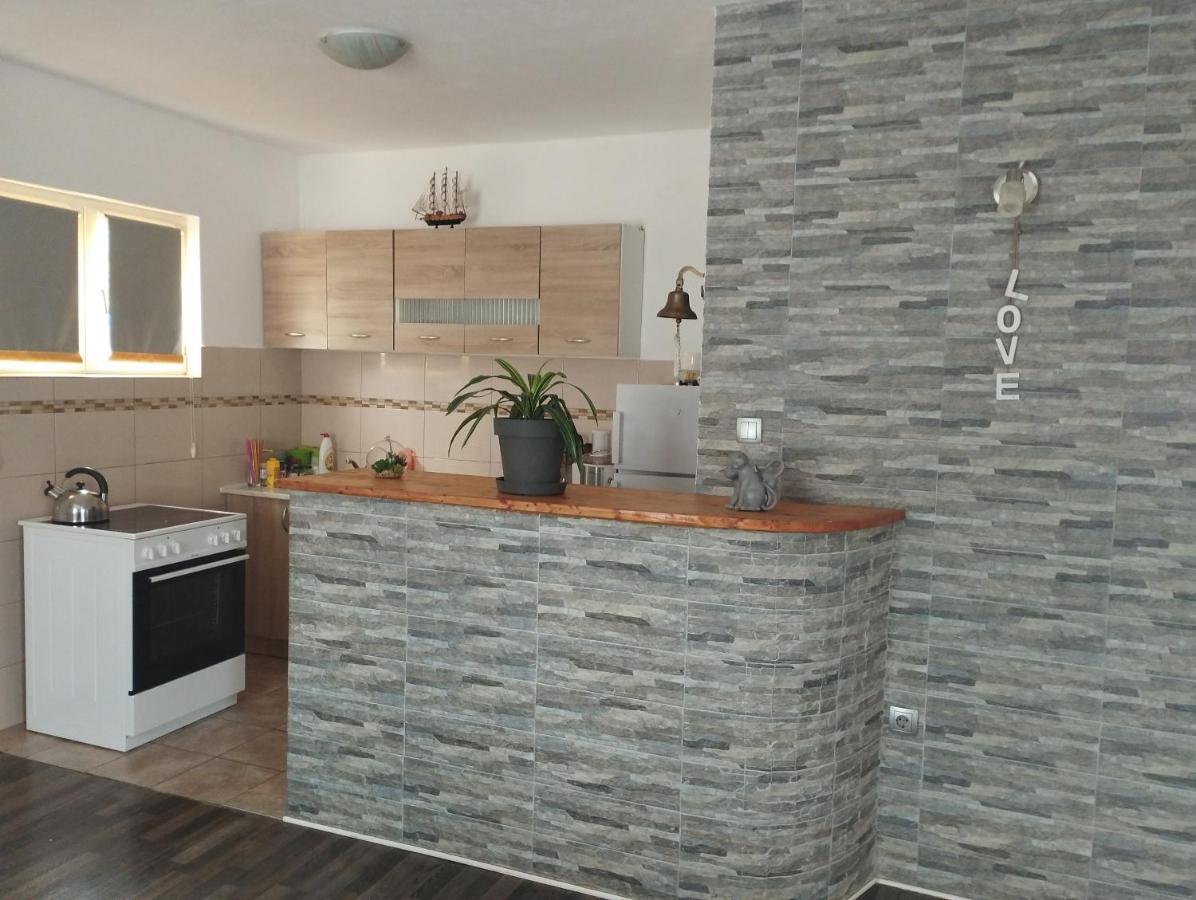 Pocanic'S Apartment Котор Екстер'єр фото