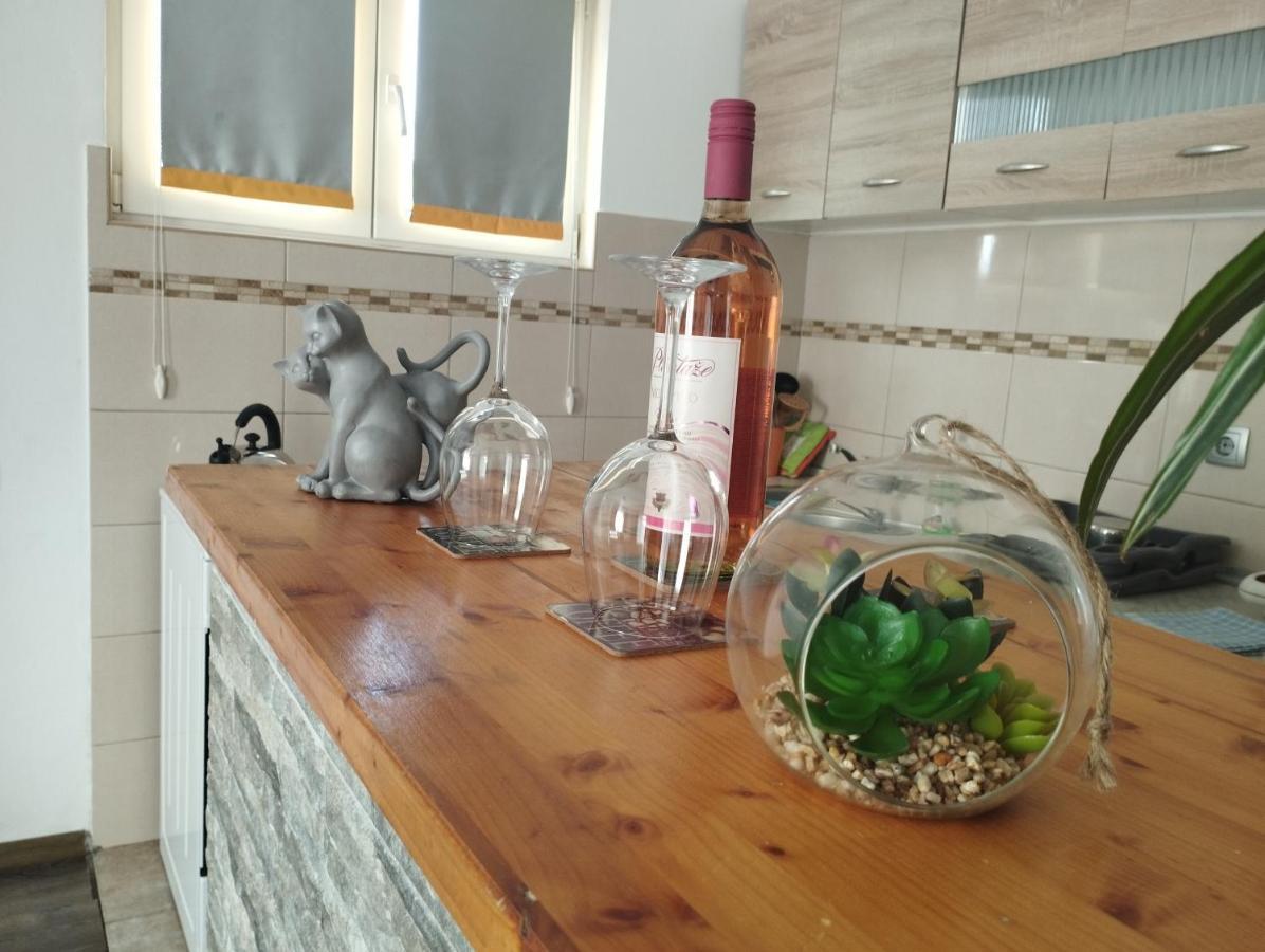 Pocanic'S Apartment Котор Екстер'єр фото